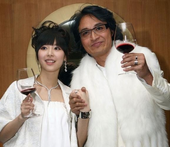 马景涛宣布离婚，马景涛有几个妻子,本文共（4655字）