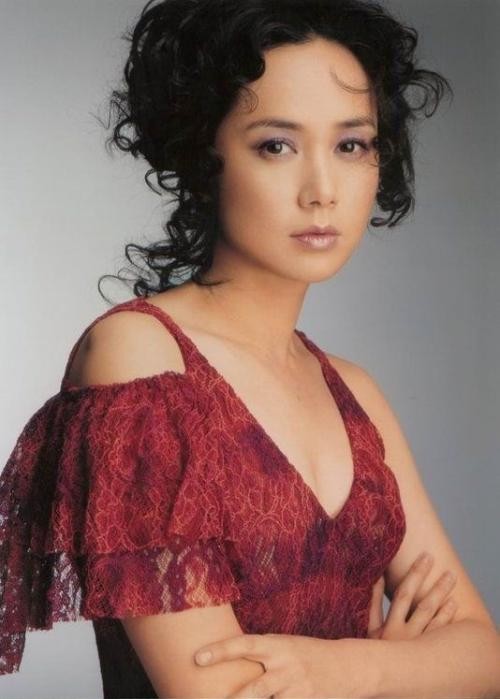 蒋雯丽和谁同居了五年为什么嫁给顾长卫？顾长卫蒋雯丽为何离婚？