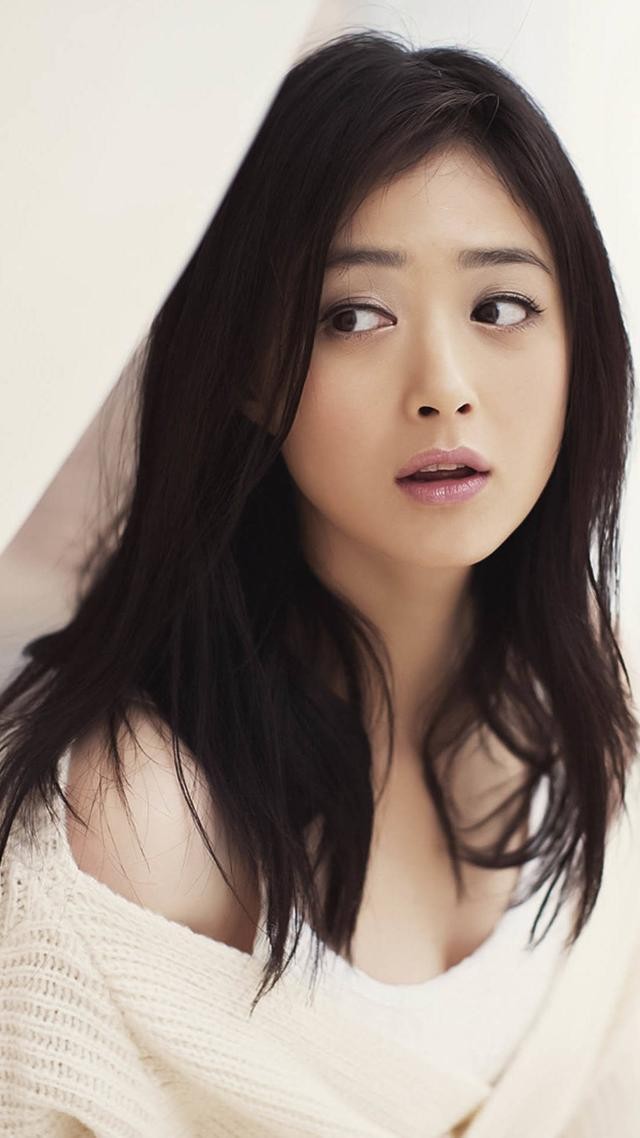 曹骏与她曾是知名童星，年少时演小苏麻喇姑，如今她成为喜剧演员