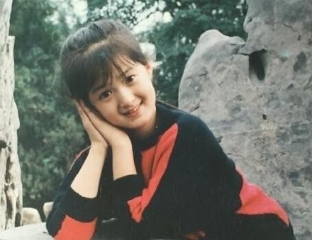 曹骏与她曾是知名童星，年少时演小苏麻喇姑，如今她成为喜剧演员