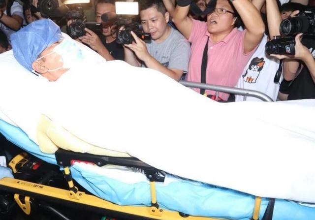 任达华被刺伤现场安保（多家海外媒体报道任达华被伤事件）(1)