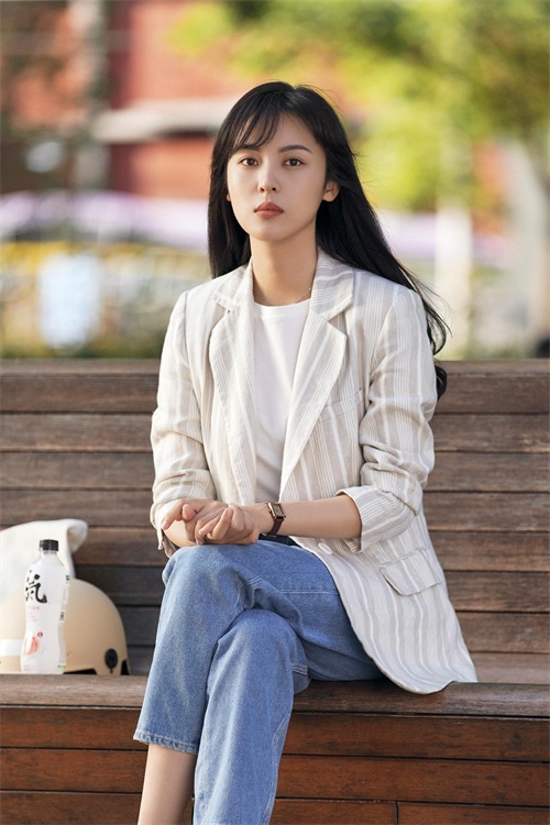 周放:我和《第二次拥抱》丁木木个性上哪哪都不像,很想演喜剧