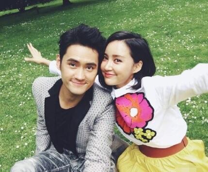 情人节张歆艺产子宣布当妈 袁弘发微博称自己多了个情敌