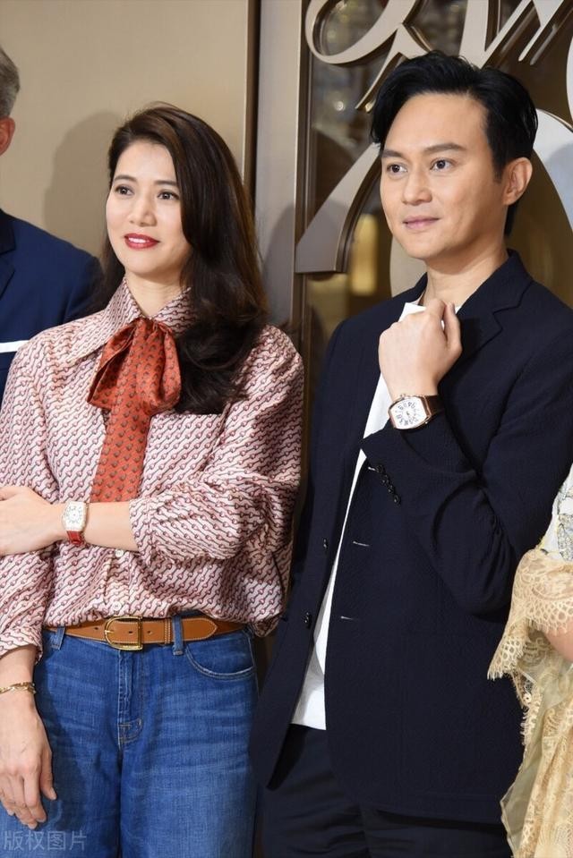 袁咏仪张智霖根本不恩爱(张智霖袁咏仪婚姻有很多隐痛)