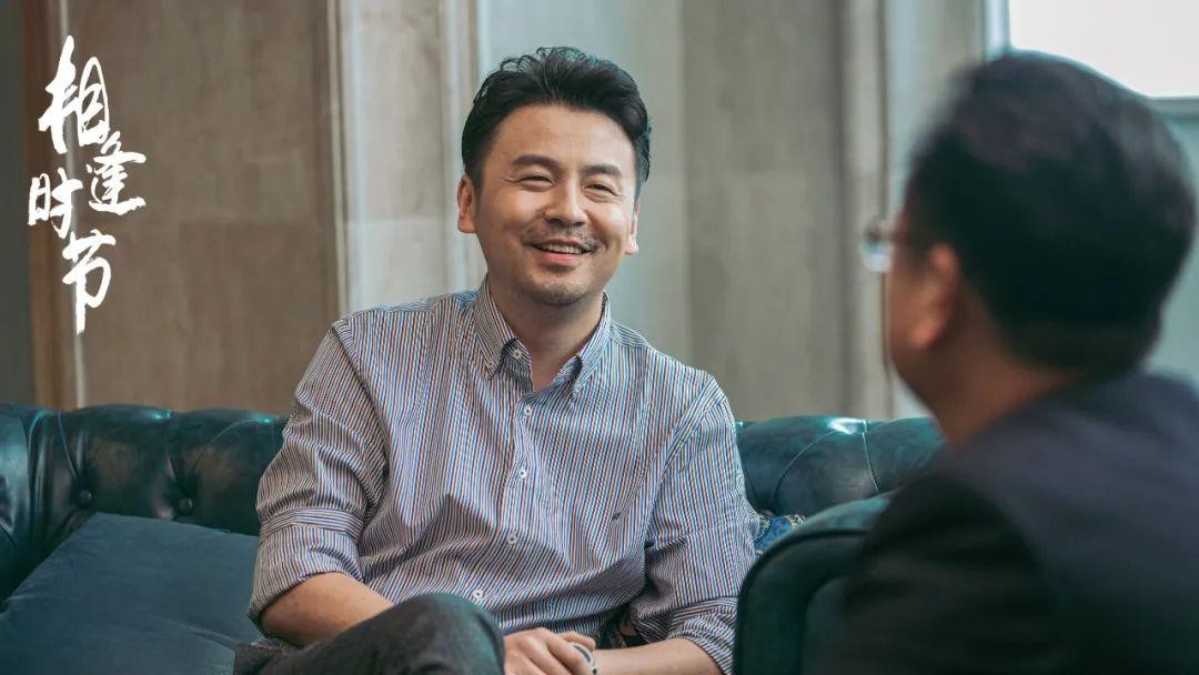 《人世间》后再出“王炸”,2025年一开年,雷佳音就赢到发麻了?