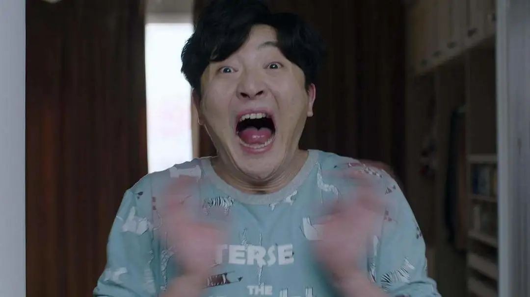 《人世间》后再出“王炸”,2025年一开年,雷佳音就赢到发麻了?