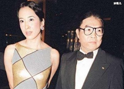 ​霍震霆的现任妻子是谁？他为什么和朱玲玲离婚？