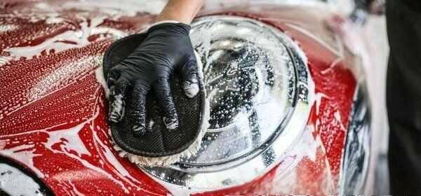 如何让车身不沾灰尘，汽车灰尘多怎么处理-