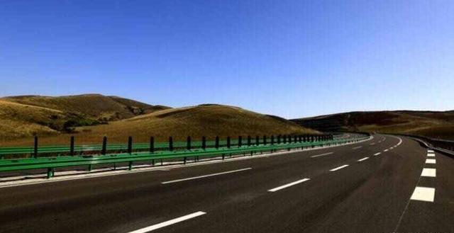 800公里高速过路费多少-