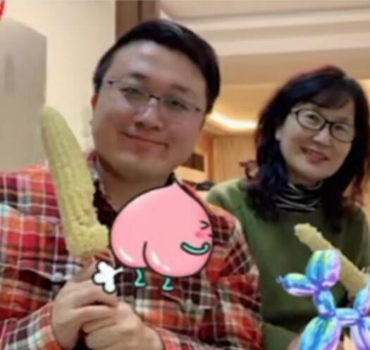 东北酱在洛杉矶是做什么工作的 他是怎么走红的