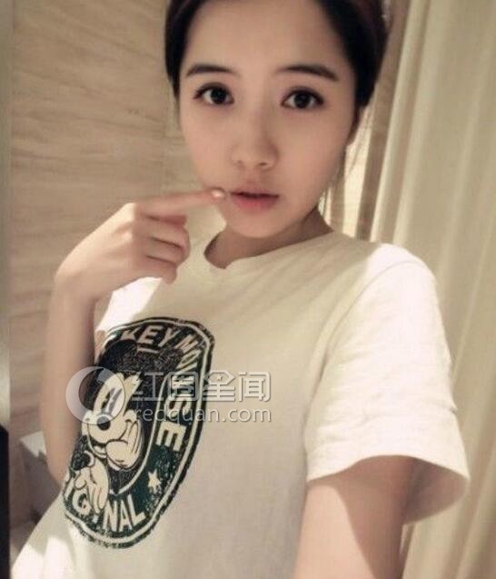 冯丽丽男朋友是谁 冯丽丽的胸多大