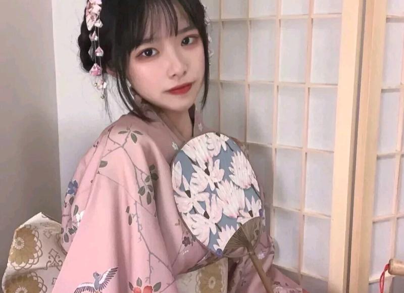 故意冷落双鱼女几天，双鱼座七月下旬暧昧或地下恋情发展#双鱼座#情感#塔罗