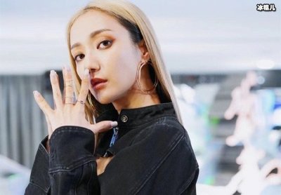 ​港姐王君馨的老公是谁 王君馨竟以一杯咖啡遇见真爱