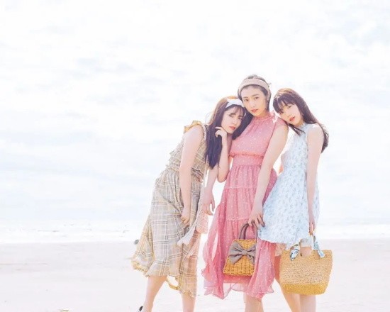 日本当红女星中村里帆美图分享,元气美少女style!