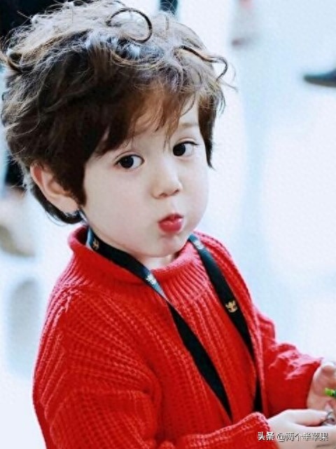 《二十不惑》演员身高:关晓彤172,卜冠今162,而他一米五