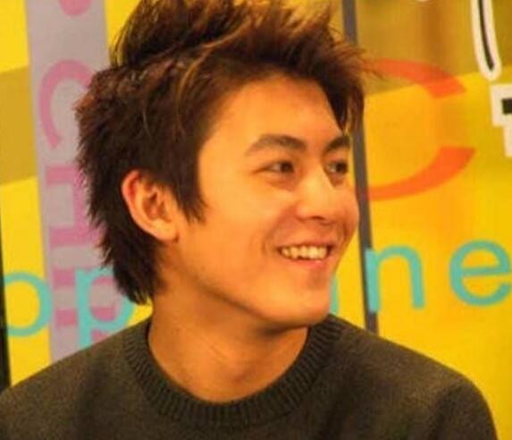 何炅采访陈冠希在什么时候