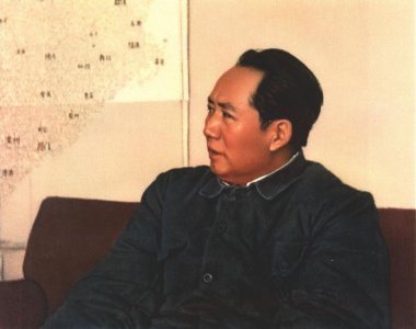 ​傅作义偷袭西柏坡的计划是骗蒋介石的吗？不是，他是来真的