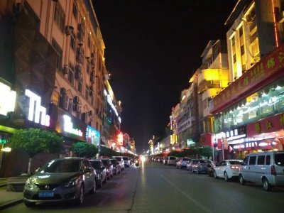 ​走进中越边陲小镇一浦寨，感受别样的越式风情！