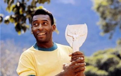 ​天生我才！盘点出道即巅峰的五位足坛巨星