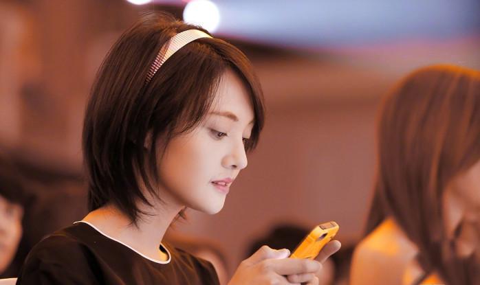 郑爽新书分告白，狂想和Ta说三部分！还有短文散句