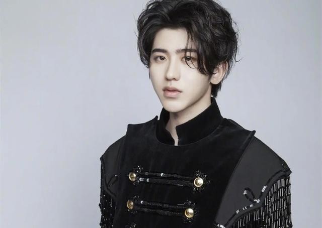 明星娱乐新闻近期盘点（2025.4.20明星娱乐爆料）