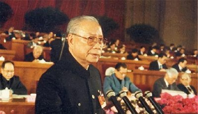 ​76年整顿上海的“三大功臣”之一彭冲，62岁官至副国级，活到96岁