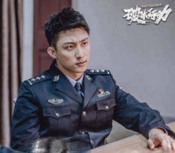 ​破冰行动李飞原型