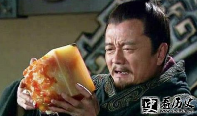 ​历史上的袁术是个怎样的人？南阳太守后将军袁术占据了多大的地盘