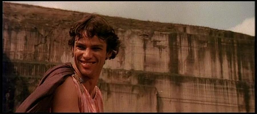 海勒姆·凯勒个人资料写真作品