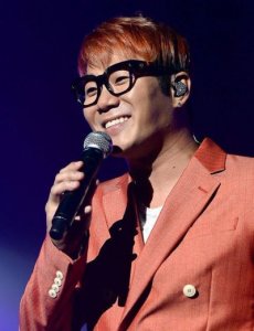 ​尹民秀和柳镇有矛盾怎么回事 国民爸爸在韩国是不是很有名呢