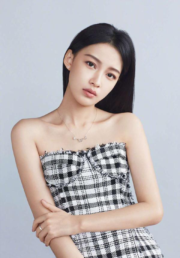 孙怡的老公董子健(辣妈孙怡晒与老公董子健合照)(2)