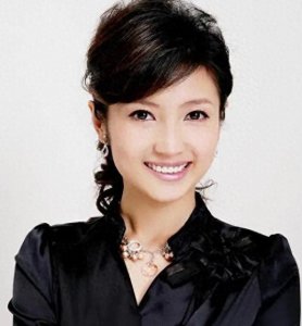 ​主持人春妮：二婚嫁给刚强想丁克，41岁意外得子全家乐开怀