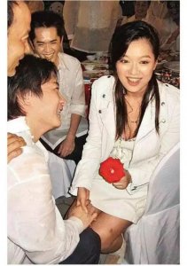 ​李珊珊老公，李珊珊近照