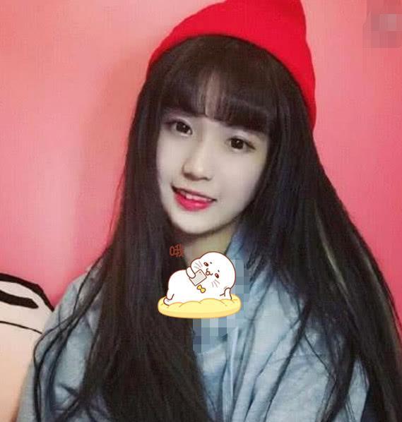 杨清柠与男友罕见合照,亲密画面让人感动,比王乐乐会撩?