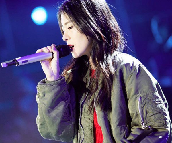 张碧晨私生饭怎么回事 没有承认自己的私生饭行为