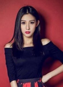 ​《天下足球》女主持换了又换 但网友却称：她的一滴泪比谁都动人