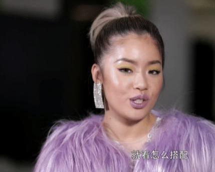 王菊出道前照片曝光,和现在完全判若两人,她这些年经历了什么?