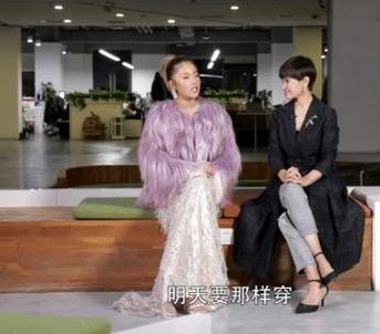 王菊出道前照片曝光,和现在完全判若两人,她这些年经历了什么?