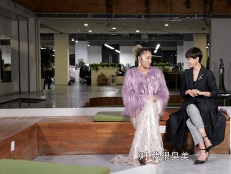 王菊出道前照片曝光,和现在完全判若两人,她这些年经历了什么?