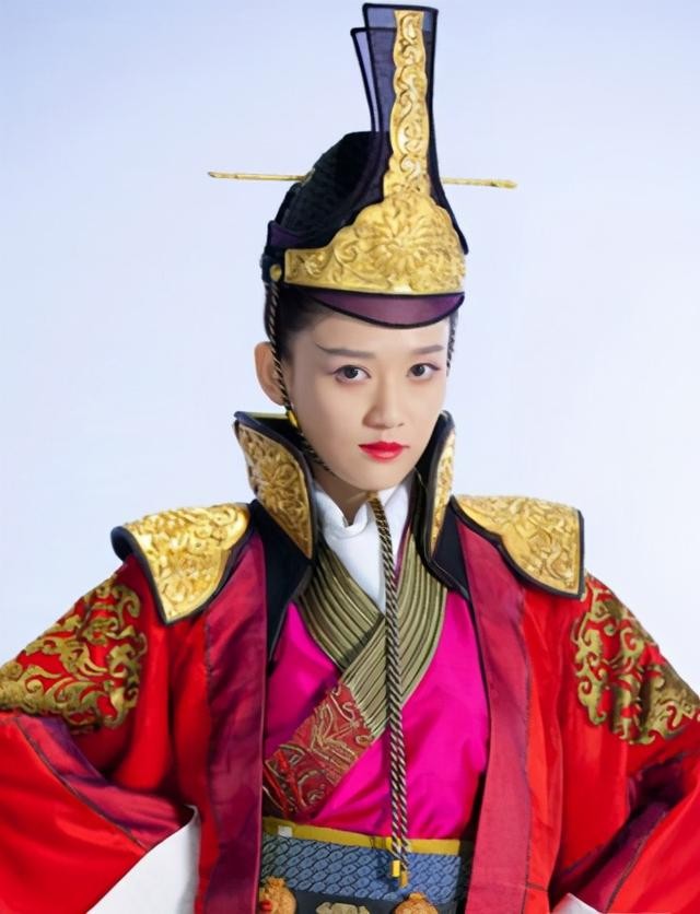 邢恩女友是谁(十二位女扮男装又飒又美的小姐姐)