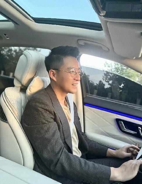 汪小菲对大S爱恨交加（S妈曝大S离婚真相）