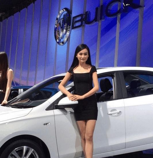 陈丹婷整容前旧照曝光（陈丹婷翻版杨幂快分不清谁）