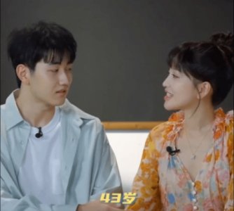 ​金莎又恋爱了，相差19岁，是真爱，还是她恋爱脑？