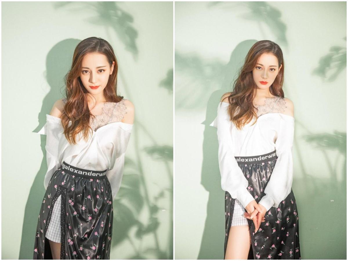 迪丽热巴带火了一种风格,叫“裙子上剪一刀”,漫画腿真让人上头