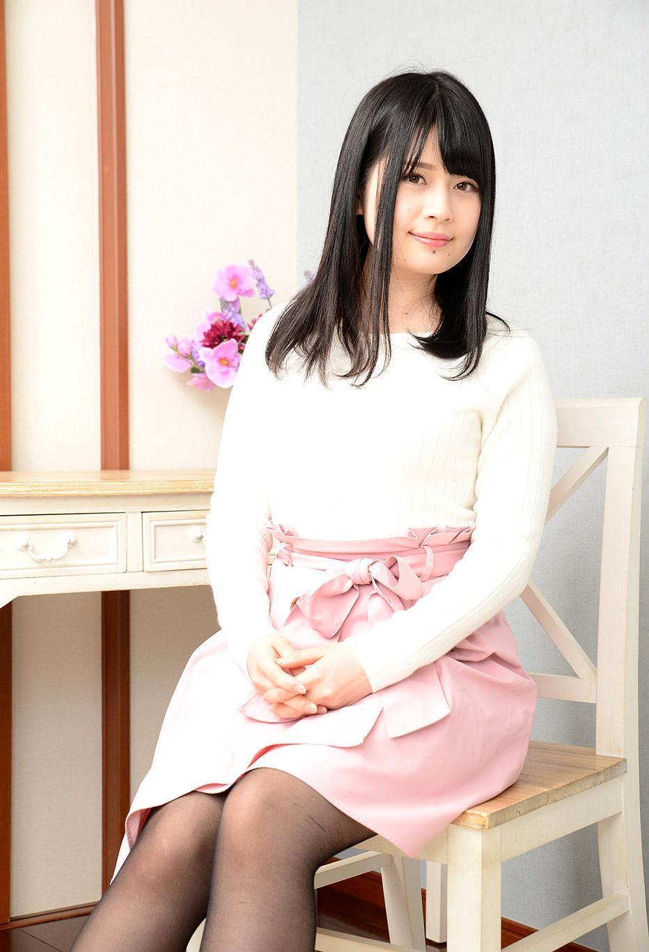 优梨舞奈个人资料写真作品