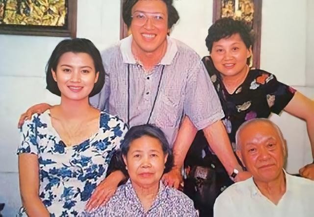 32岁宋轶为什么还没男朋友?(宋轶结婚了吗)