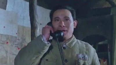 ​粟裕特纵司令员批评陈锐霆，问他知不知道李伦是谁，他的父亲是谁