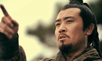 ​诸葛亮在选择辅佐的时候 诸葛亮为何选择刘备而不是曹操和孙权