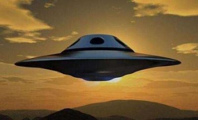 ​时尚传奇纪梵希创始人去世，一生未娶陪奥黛丽·赫本42年