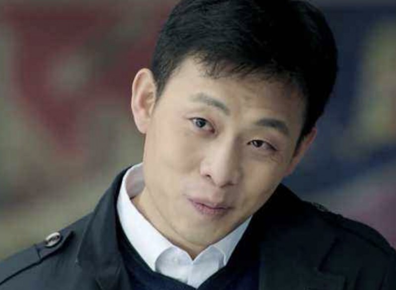 周一围表情太真实照片（咆哮作做演戏用力过猛）